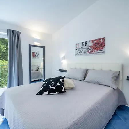 Serenity House 게스트하우스 3*